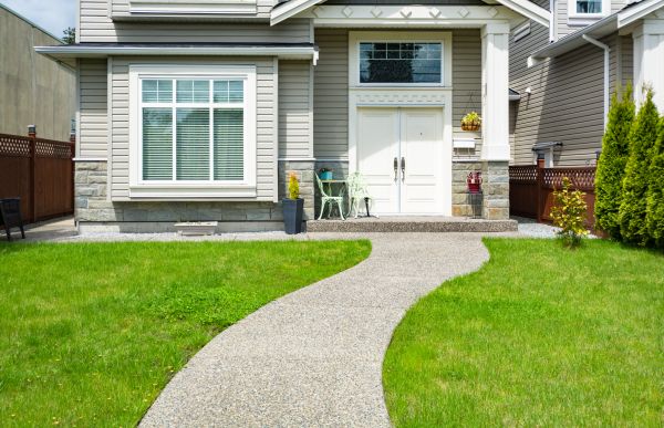 Cost of Concrete Path Construction in Mentor