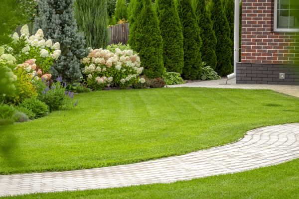 Cost of Landscape Walkway Installation in Mentor